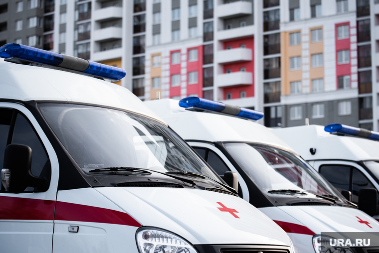 Открытие новой подстанции Скорой медицинской помощи в микрорайоне Академический. Екатеринбург, спальный район, красный крест, медицина, здравоохранение, машина скорой помощи, скорая помощь