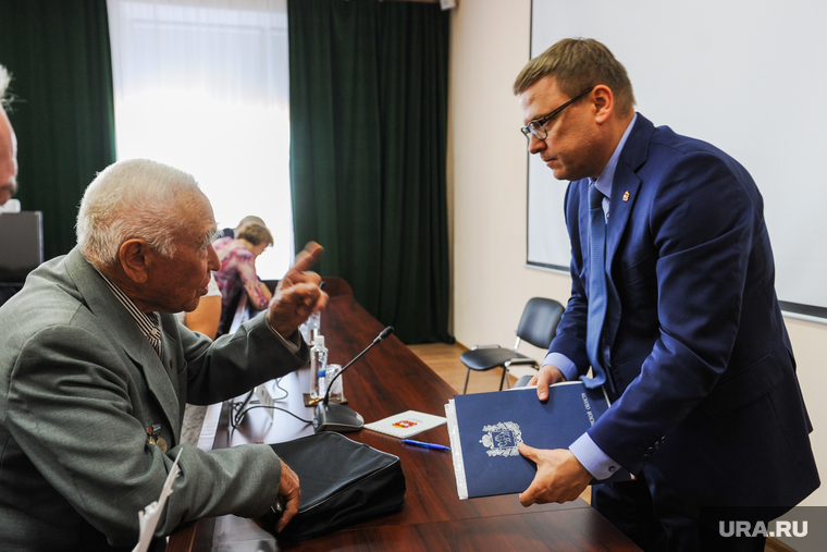 Рабочий визит Алексей Текслера в Кунашак. Челябинская область, пенсионер, текслер алексей, старик