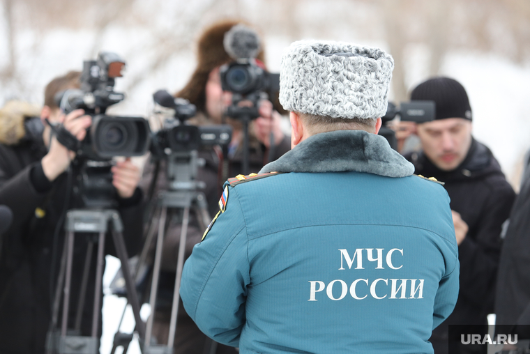 Распиловка льда около Курганского гидроузла, мчс, сми, интервью