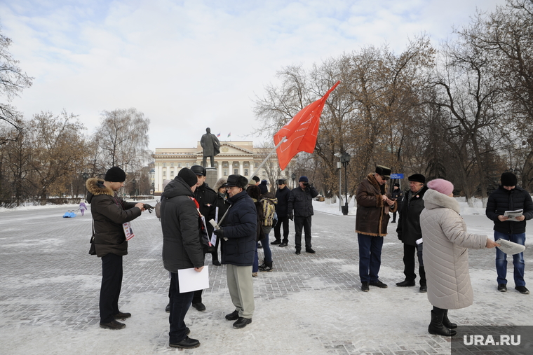 Митинг против принятия поправок в конституцию. Тюмень, плакаты, лозунги