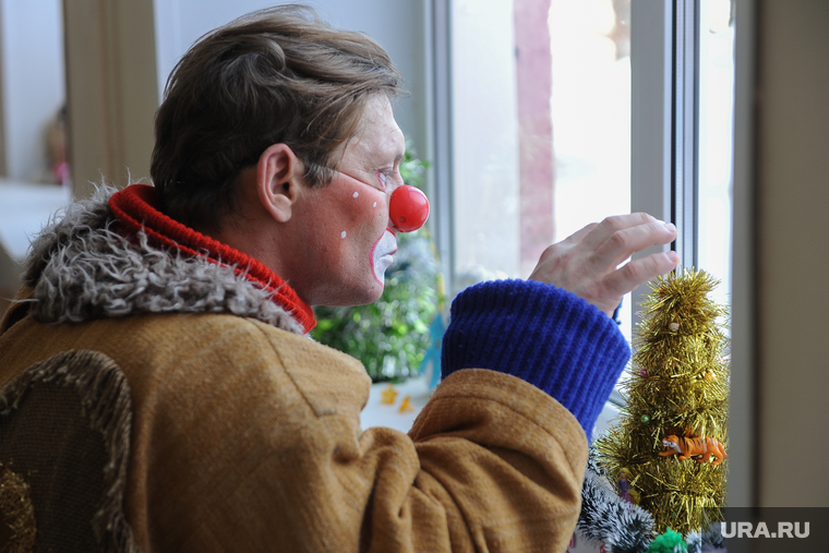 Настоящий Дед Мороз из Великого Устюга в спецшколе-интернате 12. Челябинск, елка, клоун