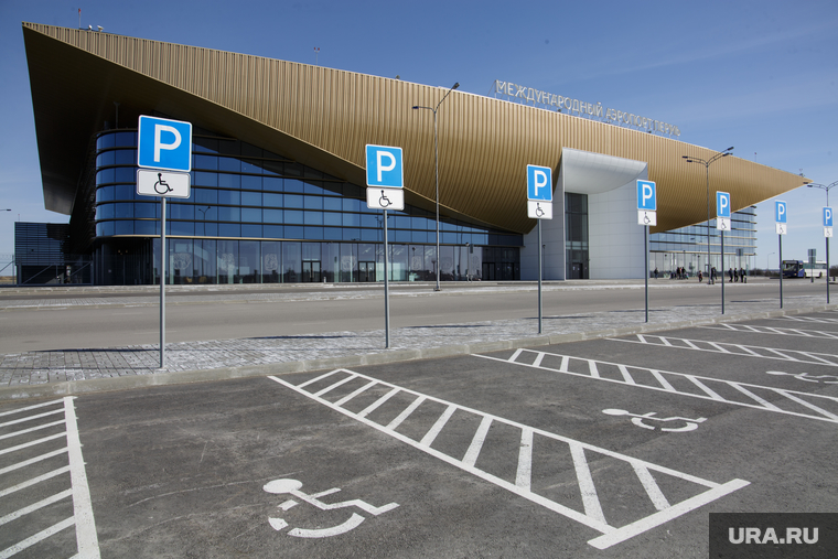 Международный аэропорт Пермь (Большое Савино). Пермь, аэропорт, большое савино, инвалидная стоянка, международный аэропорт пермь