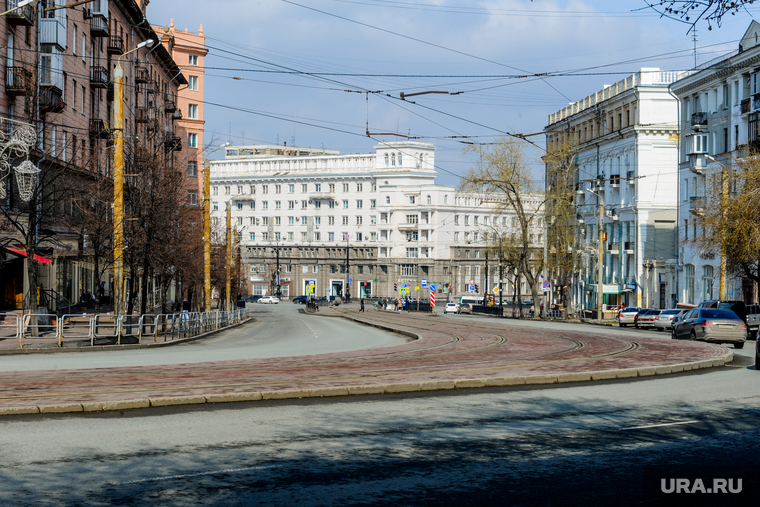 Пустой город. Обстановка в городе во время эпидемии коронавируса. Челябинск, улица цвиллинга, пустой город