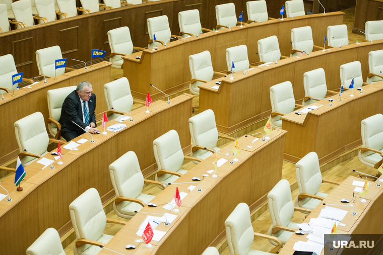 Заседание Заксобрания Свердловской области 1 марта 2016 года, депутат, шадрин дмитрий, заксобрание свердловской области, одиночество, парламент