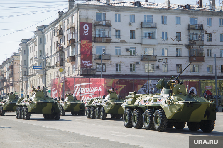 Парад 9 мая. Пермь, 9 мая, парад военной техники