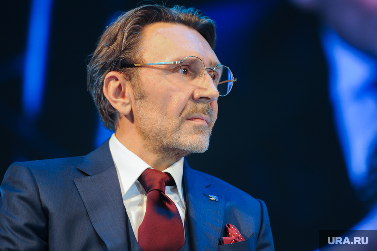Сергей Шнуров, лидер группировки «Ленинград» и член возглавляемой бизнес-омбудсменом РФ Борисом Титовым «Партии роста», на встрече с партийцами. Челябинск, шнуров сергей
