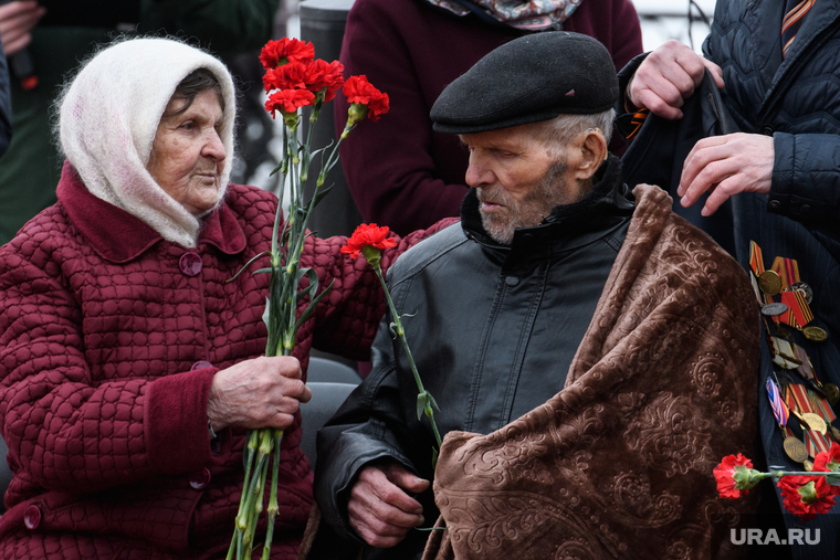 Вручене автомобилей ветеранам УДТК. Екатеринбург, ветеран, ильиных дмитрий