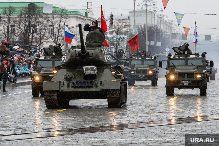 Парад Победы. Екатеринбург, т-34, парад победы, 9 мая