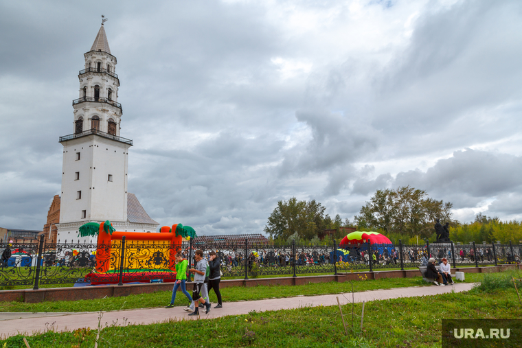 Клипарт. Свердловская область, невьянская башня