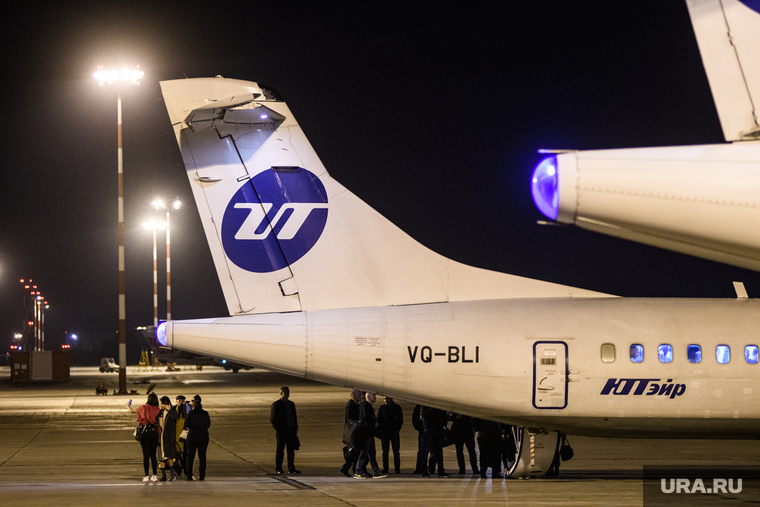 Вечерний споттинг в Кольцово. Екатеринбург, utair, ютэир, ютейр, atr 72