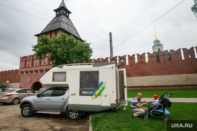 Россияне массово скупают дома на колесах