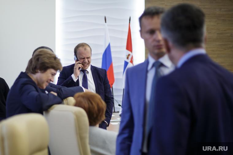 Заседание правительства по программам среднего профессионального образования. Пермь, разговор по телефону, удальев антон