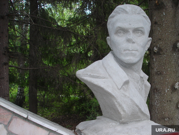 Памятник Кузнецову в селе Красный Адуй под Екатеринбургом, кузнецов николай