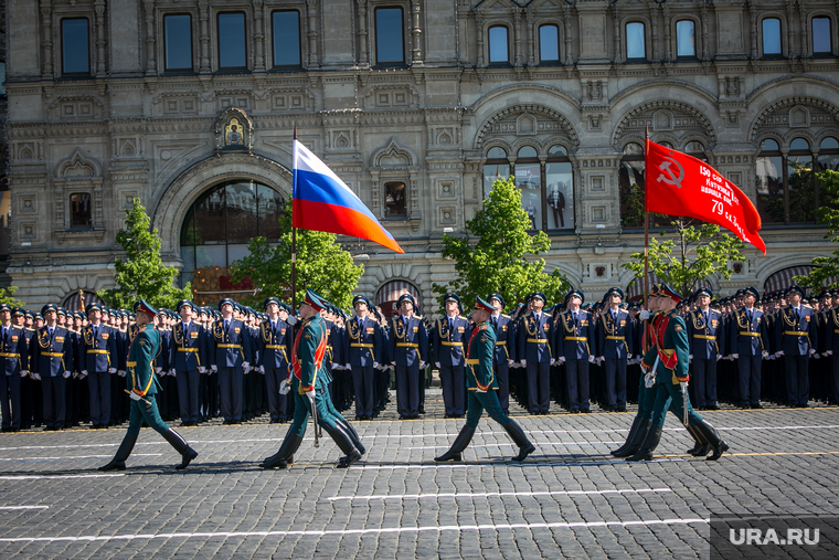 Парад Победы 2016 на Красной площади. Москва, знамя победы, 9 мая, красная площадь