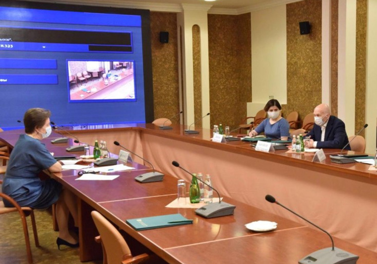 Губернатор Югры Наталья Комарова обсудила сотрудничество с «Курчатовским институтом»