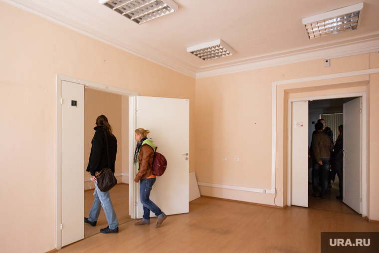 Осмотр нового здания центра современной драматургии. Екатеринбург, новострой, квартира, новоселье