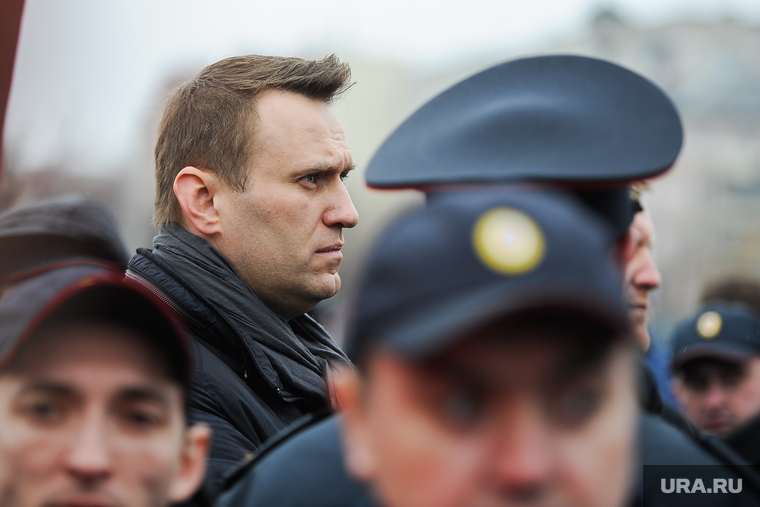 Алексей Навальный встретился с волонтерами своего штаба, выступил на митинге против Томинского ГОК и провел пресс-конференцию для журналистов. Челябинск, навальный алексей