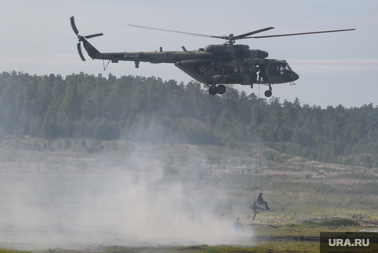 Во время показательного выступления военные ЦВО показали процедуру зачистки села Ромашково от представителей незаконных бандформирований