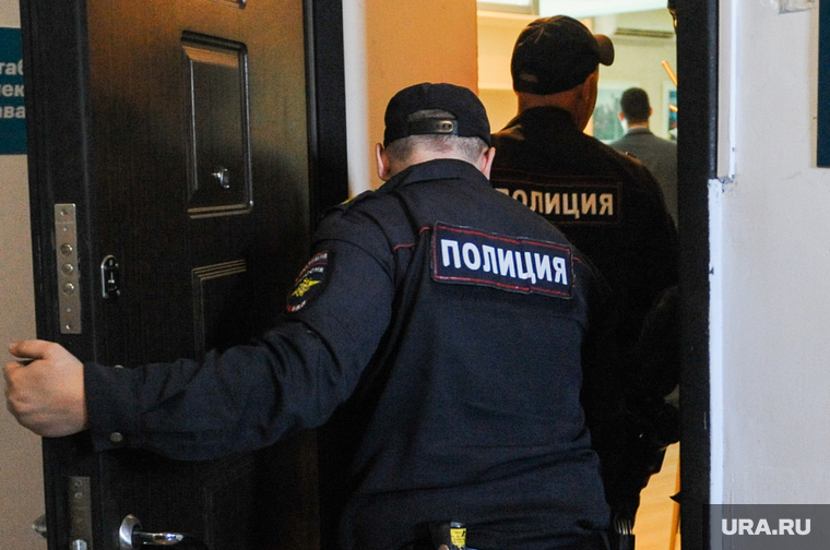 Обыски в челябинском штабе Навального. Челябинск, обыски, полиция, штаб навального