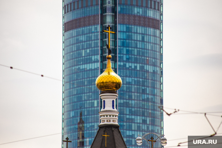 Виды Екатеринбурга, купол храма, бц высоцкий, крест, религия, православие