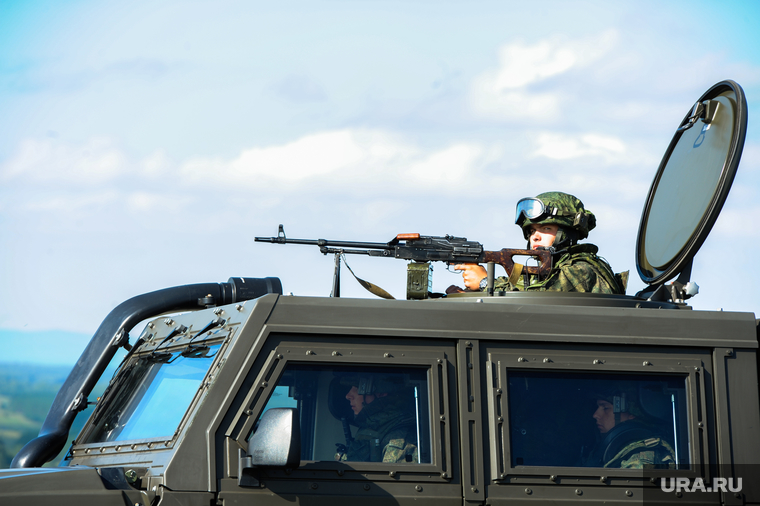 Антитеррористические учения «Мирная миссия - 2018». Челябинск, армия, пулемет, оружие, вооружение, война