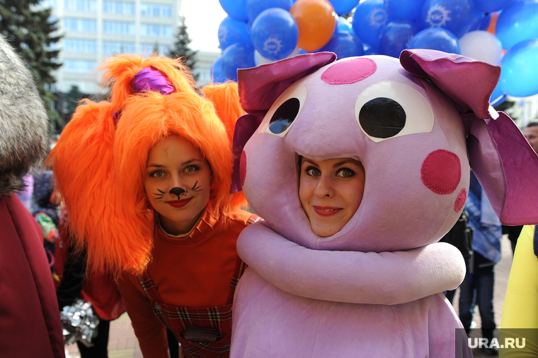 День города Челябинск, ростовые куклы