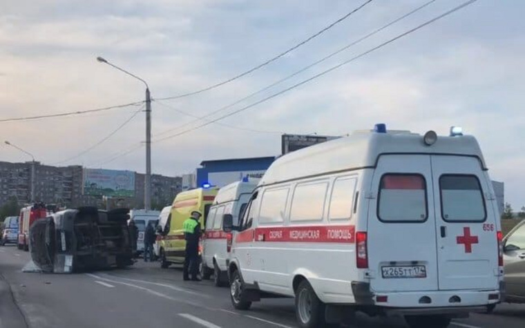В результате ДТП пострадало девять человек