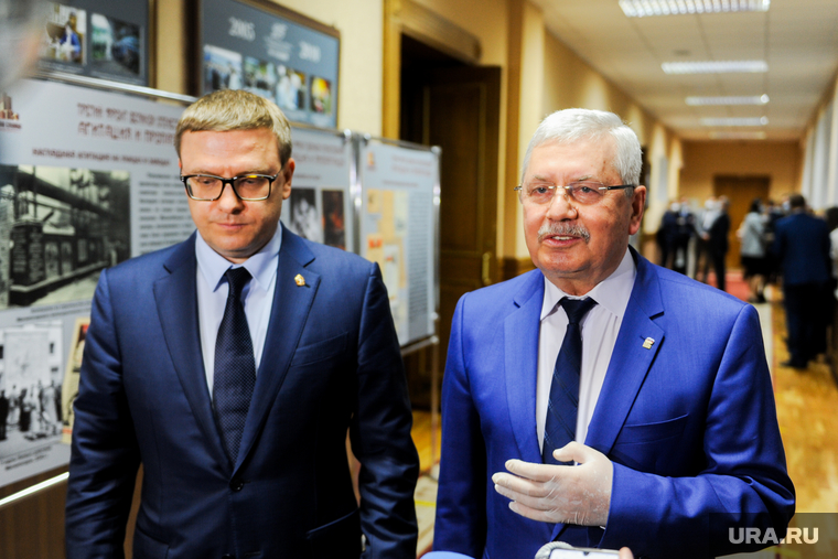 Алексей Текслер (слева) сменил на посту партийного лидера Владимира Мякуша (справа)