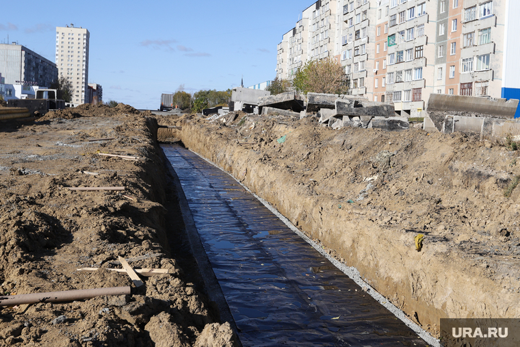 Подрядчик заявляет, что не может приступить к укладке труб, так как нет окончательного проекта