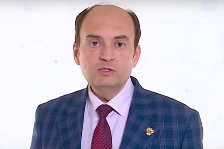 Исполняет обязанности зама мэра глава депобразования Михаил Терещенко
