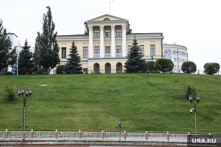 Виды города. Тюмень, лето, резиденция губернатора тюменской области