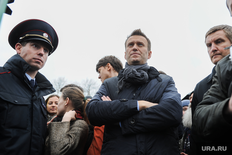 Дело Алексеев против России. Навальный похороны новости. Прощание с навальным ютуб
