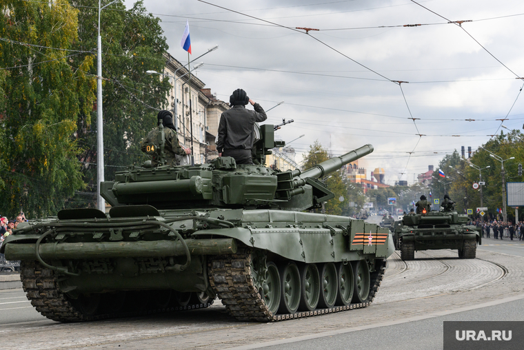 День танкиста в Нижнем Тагиле. Екатеринбург, военная техника, армия, бронетехника, военный парад, танк