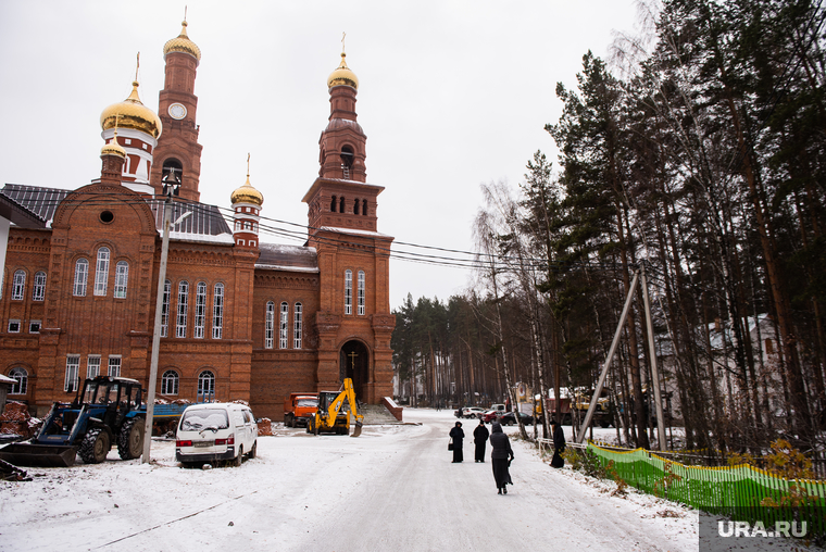 Среднеуральский женский монастырь в честь иконы Пресвятой Богородицы «Спорительница хлебов». Свердловская область , среднеуральский женский монастырь