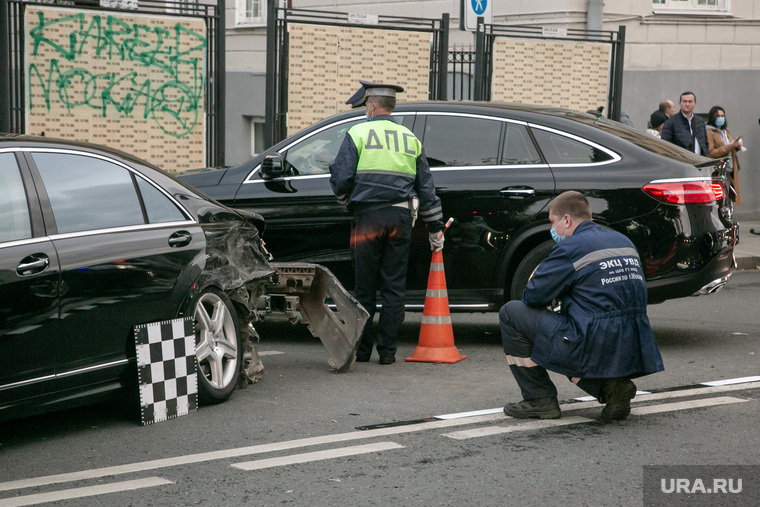Авария на Остоженке с участием Эльмина Гулиева. Москва, иномарка, дтп, авария, остоженка