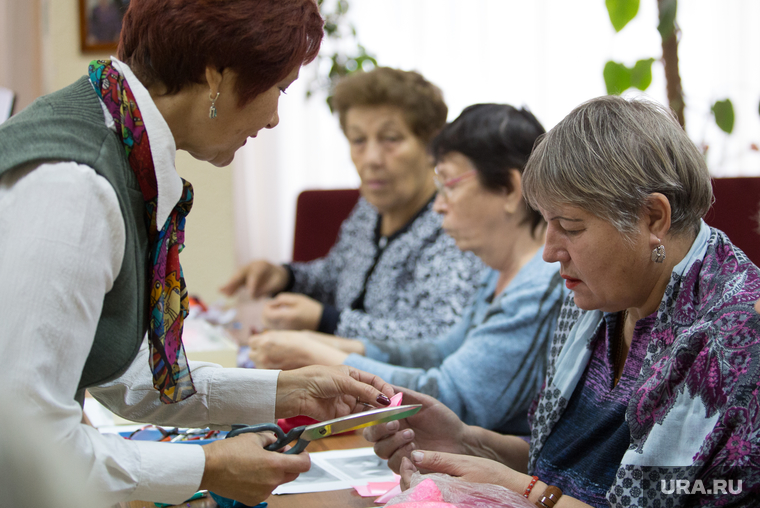 Факультет ДПИ в университете третьего возраста. г. Курган, пенсионерки, бабушки, мастер класс, пенсия, университет третьего возраста