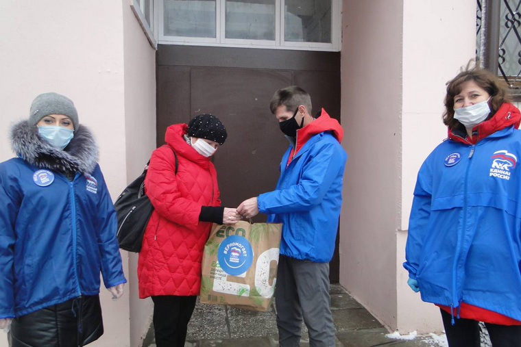 В Тюменской области в работе волонтерского центра приняли участие более 1700 добровольцев