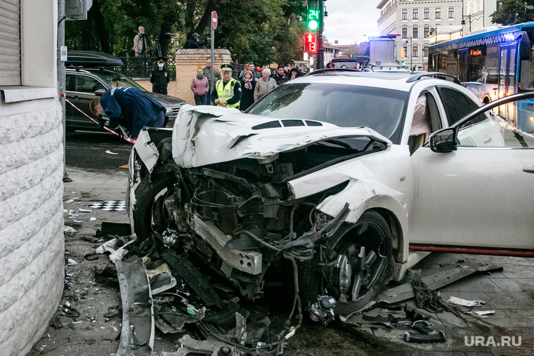 Авария на Остоженке с участием Эльмина Гулиева. Москва, иномарка, дтп, авария, остоженка