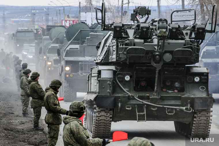 Репетиция парада Победы. Екатеринбург, военная техника, армия, репетиция парада, зрк бук, зенитно-ракетный комплекс, солдат, сбойка