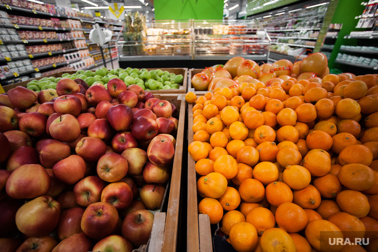 Открытие супермаркета «Перекресток». Екатеринбург, продуктовый магазин, фрукты, мандарины, яблоки