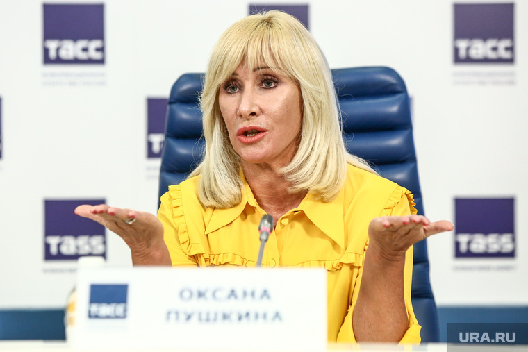 Пресс-конференция в ТАСС "Читай больше – знай больше": запуск проекта к Всемирному дню памяти жертв СПИДа. Москва, пушкина оксана