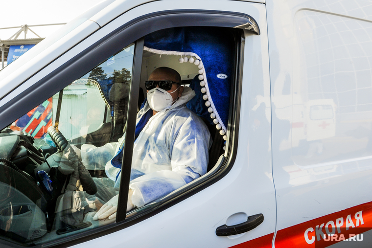 Последствия взрыва кислородной станции в госпитале на базе ГКБ№2. Челябинск, врач, медики, доктор, противочумной костюм, защитные костюмы