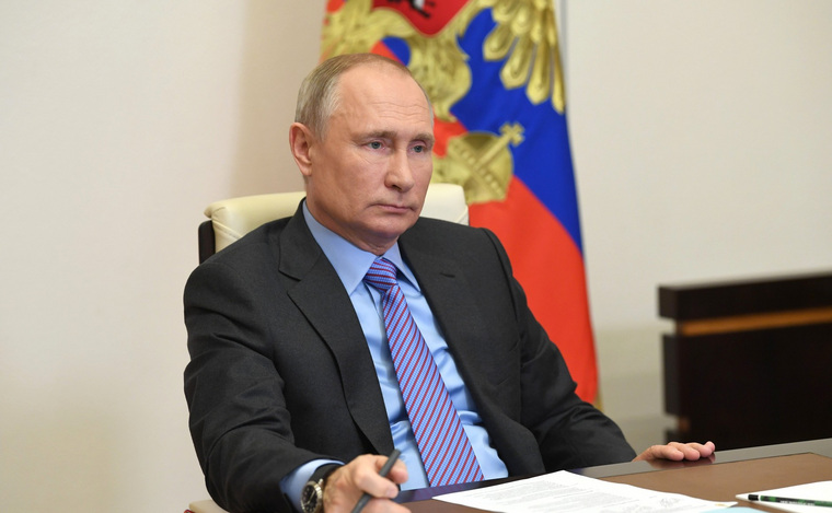 Владимир Путин призвал дать заслуженную оценку партийным волонтерам