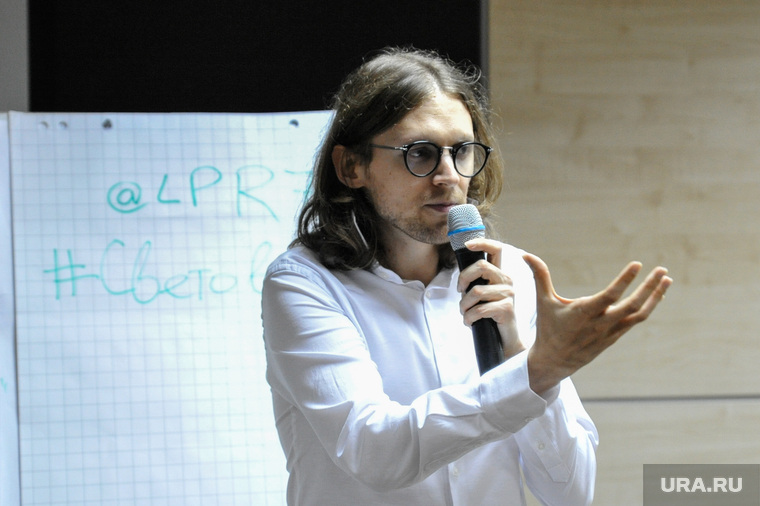 Лекция Михаила Светова, одного из основателей Либертарианской партии. Тюмень, светов михаил