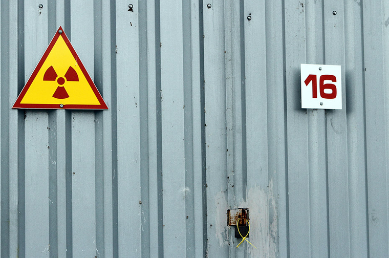 База хранения радиоактивного песка УралМонацит на станции Зюрзя под Красноуфимском и перегрузка для отправки в Китай. Красноуфимск