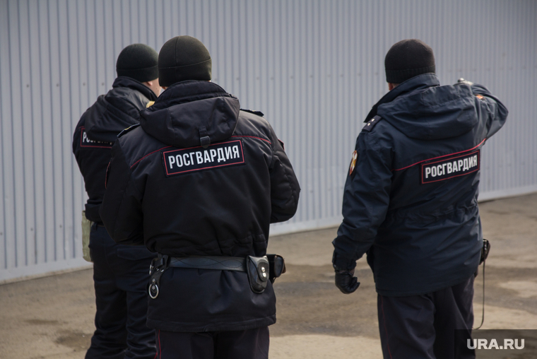 Последствия от взрыва газа в доме № 19 на улице Доменщиков. Магнитогорск, росгвардия