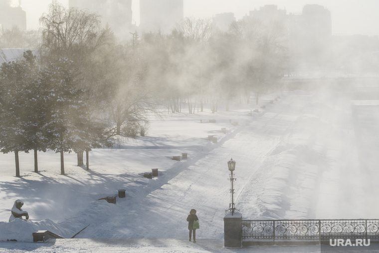 Морозы в Екатеринбурге, исторический сквер, зима, плотинка, мороз