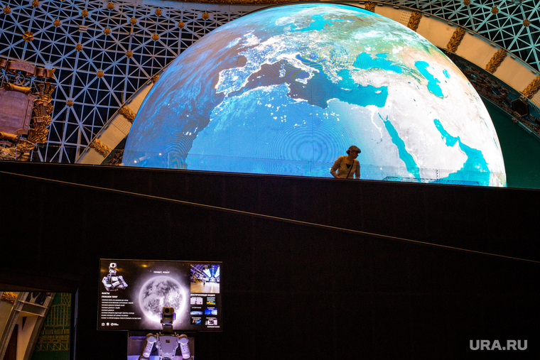 Павильон "Космос" ВДНХ. Москва, технологии, наука, космонавтика, земля, земной шар, павильон космос, аэронавтика