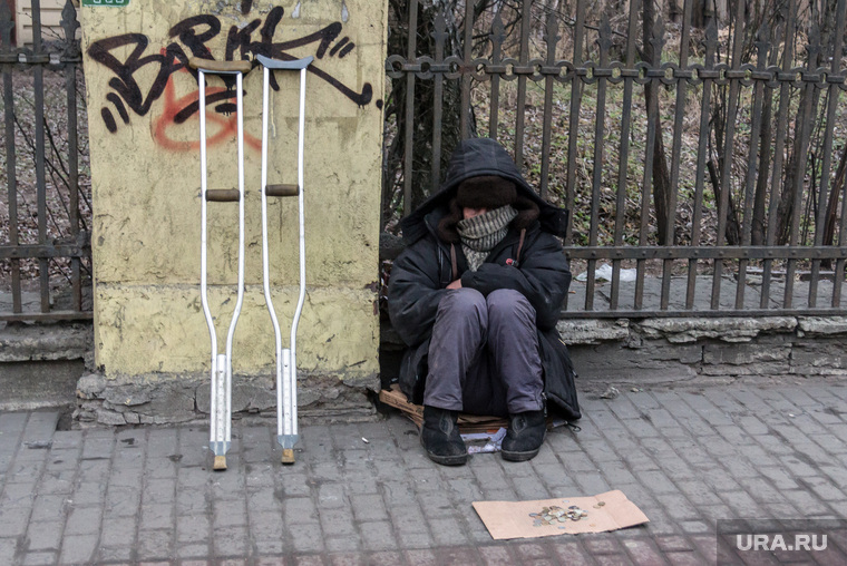 Клипарт. Санкт-Петербург., милостыня, костыли, попрошайка, нищета