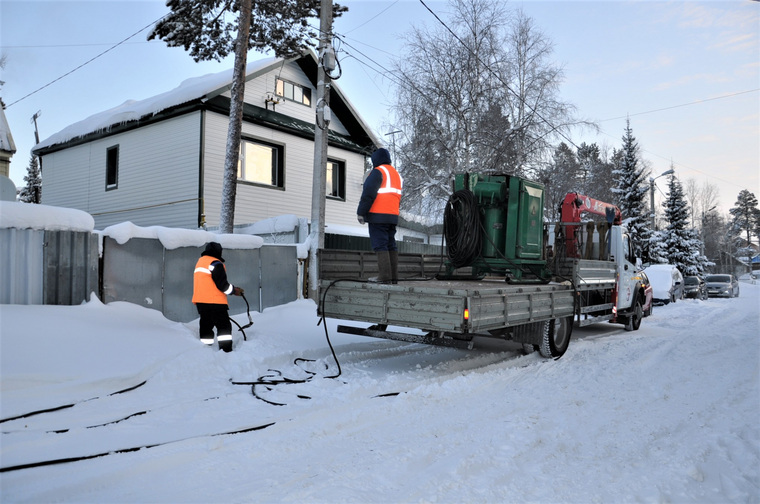 В морозы в частном секторе замерзает трубопровод